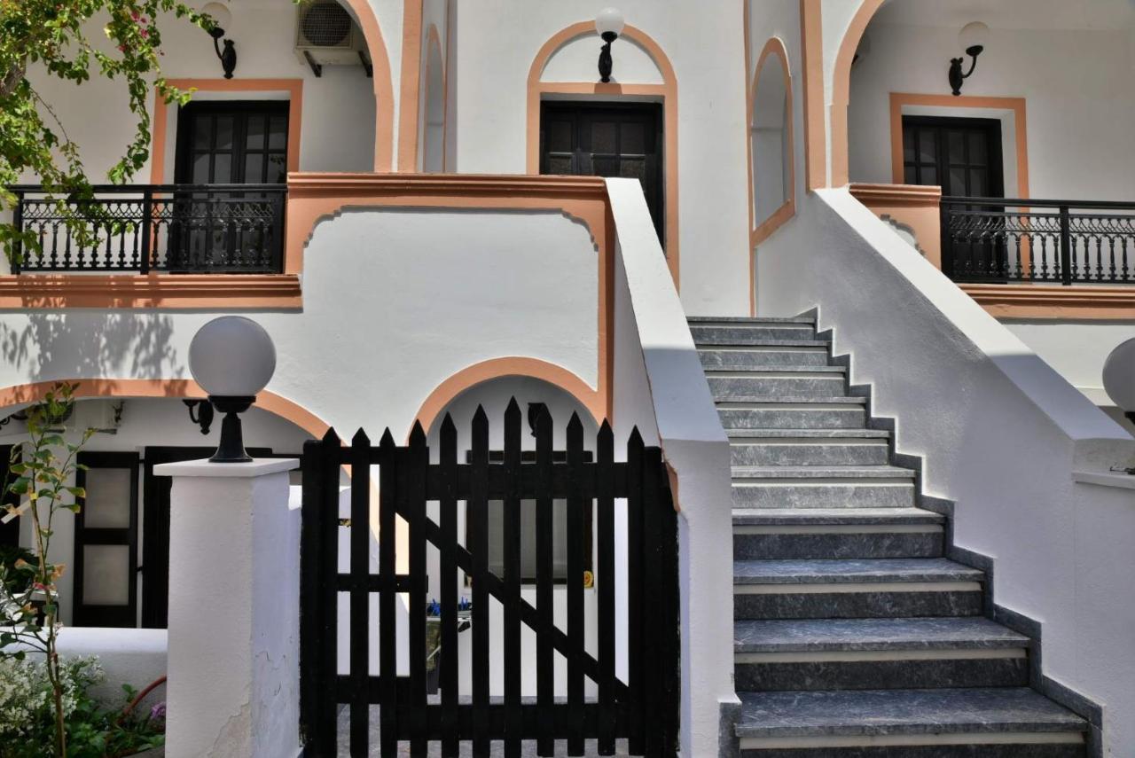Hotel Koralli Kamári Zewnętrze zdjęcie