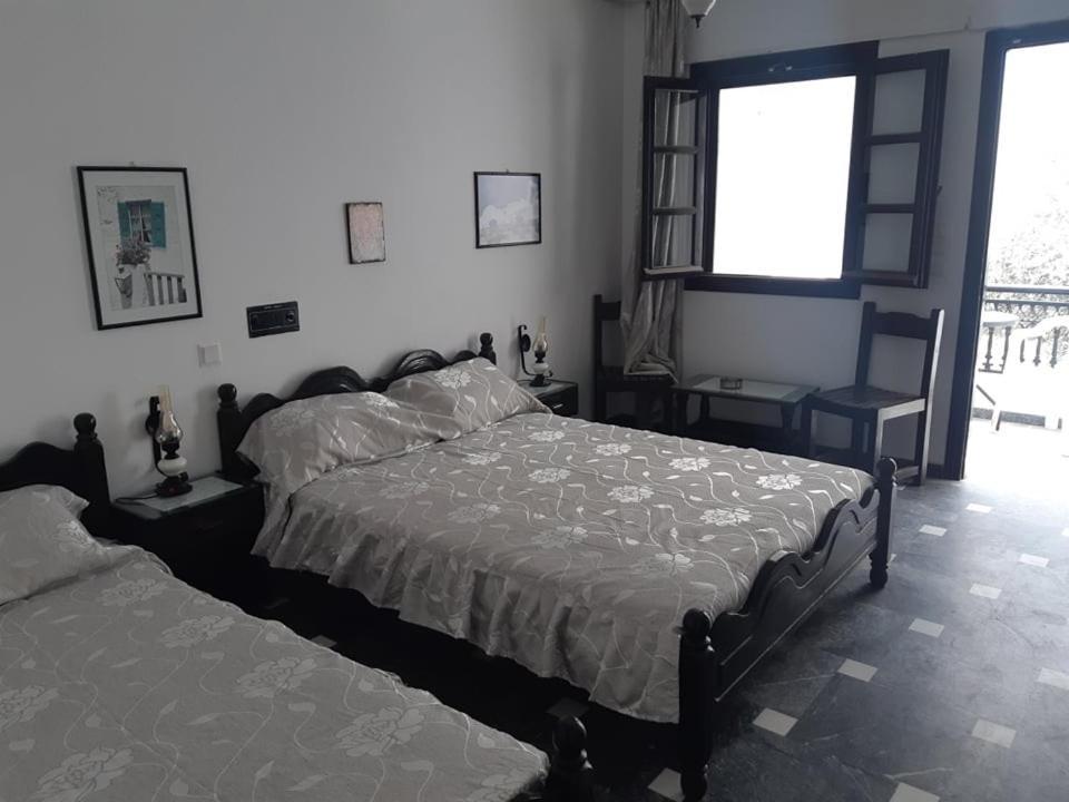 Hotel Koralli Kamári Zewnętrze zdjęcie